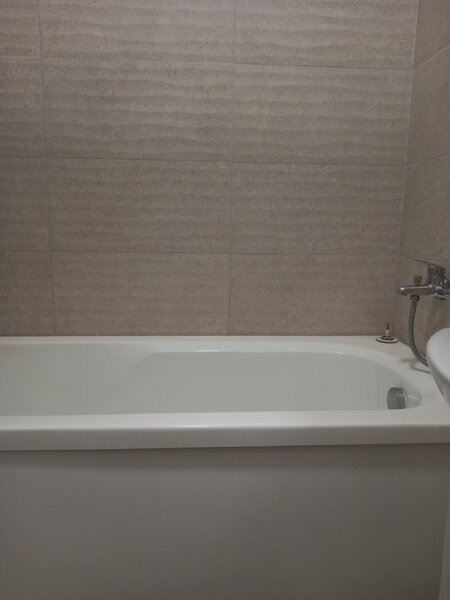 Militari Residence, garsoniera moderna, bloc nou, balcon inchis 279 euro.